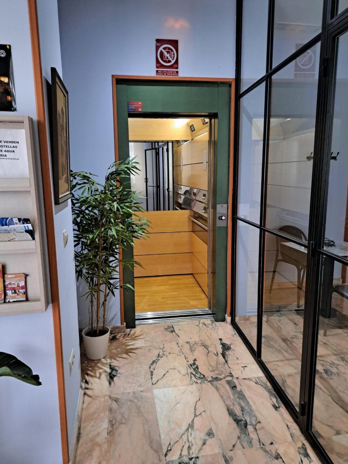 Caces Hotel Castilla מראה חיצוני תמונה