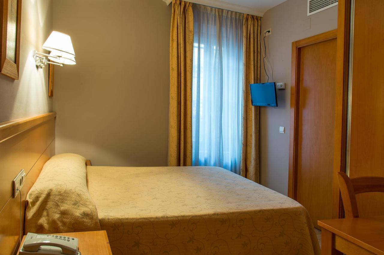 Caces Hotel Castilla מראה חיצוני תמונה