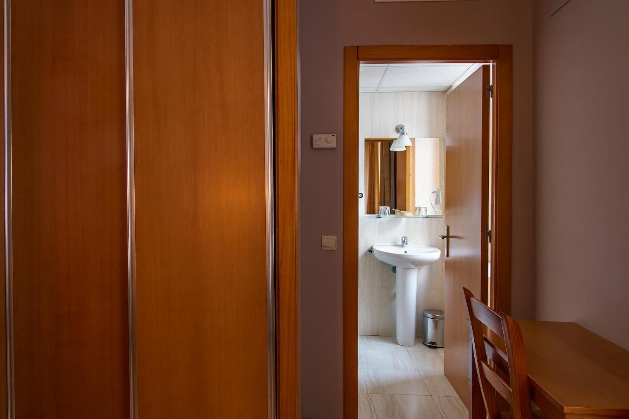 Caces Hotel Castilla מראה חיצוני תמונה
